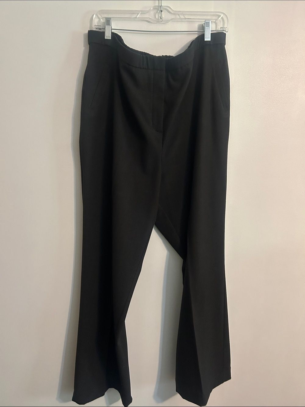 MagiSculpt Women's Dark Charcoal Gray Straight-Leg Pants